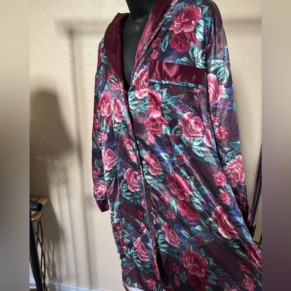 Private Luxuries SleepWear Top